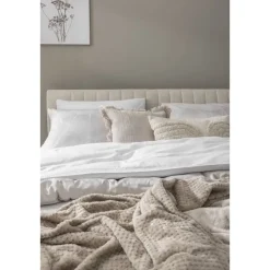 Bed Lieke - ecru - 140x200 cm