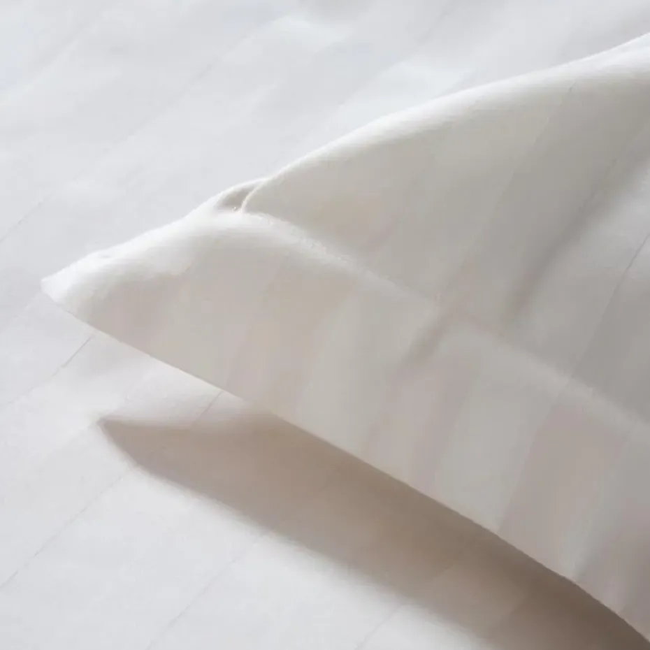 Dekbedovertrek Damai Linea Ivory Satijn-140x200/220