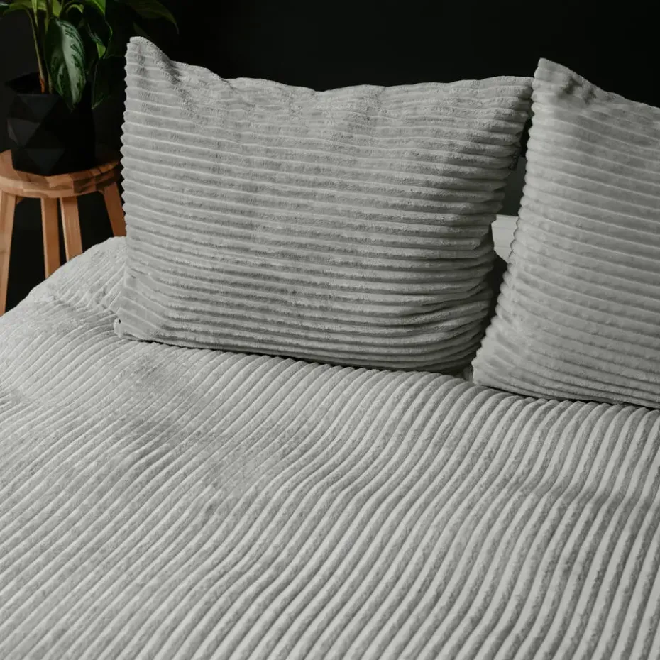 Dekbedovertrek Teddy Rib 240x220 – Fluweelzacht & Knus Design - Grijs