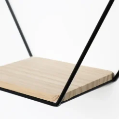 Driedubbel zeshoekig metalen wandrek met 3 houten plankjes - 40,5x41 cm - Zwart