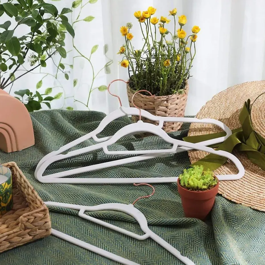 Fluwelen kledinghangers, Set van 50, Antislip, Wit en Rosé Goud