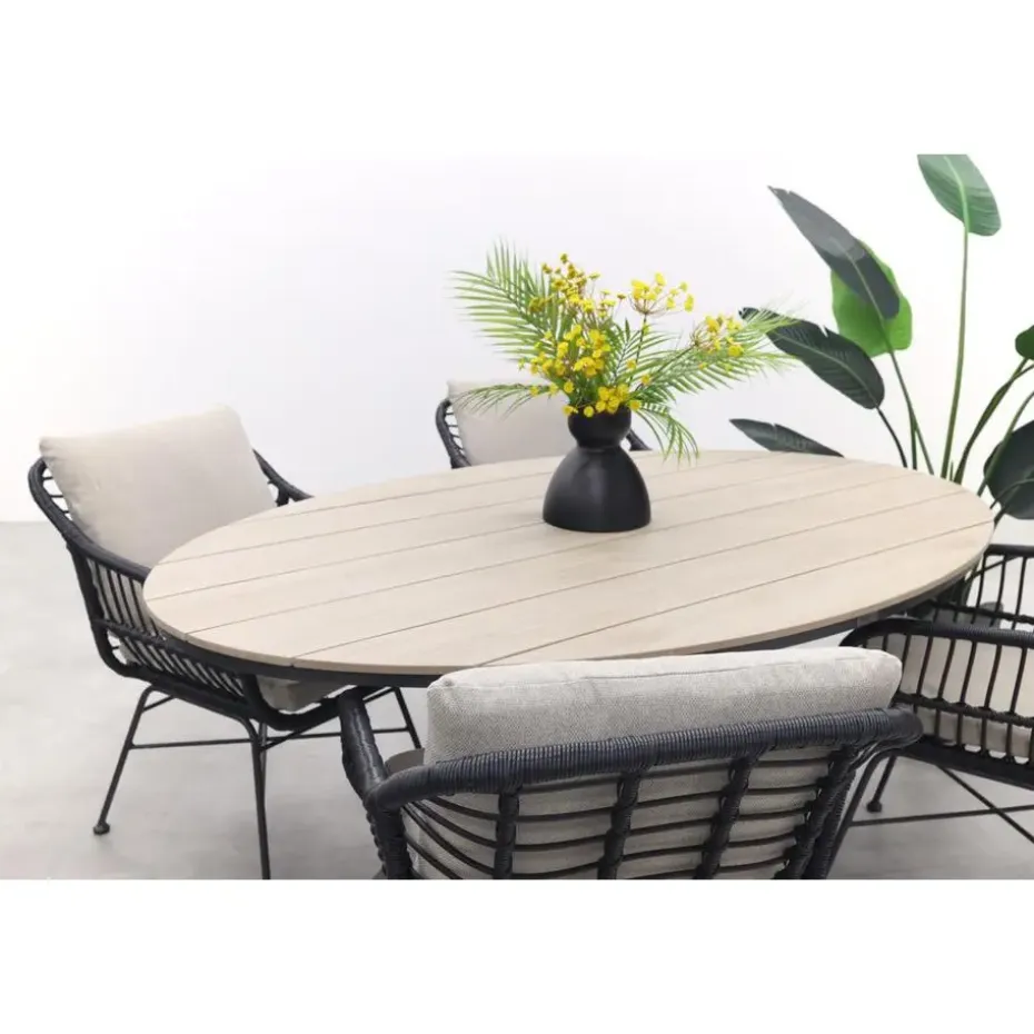 GI Margriet zwart/zand / Edison 180 x 115 cm. tafel - ovale tuinset