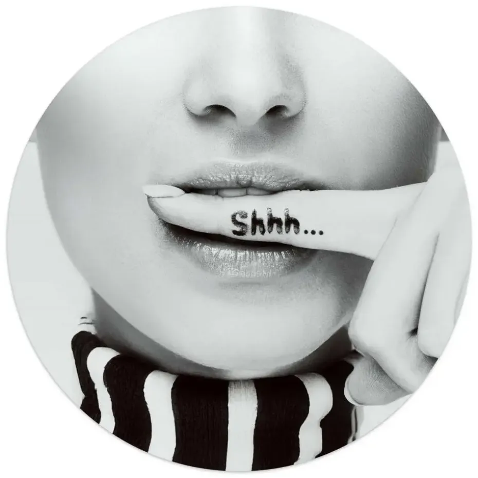 Glasschilderij Shhh.. - Ø 50cm - Zwart-Wit