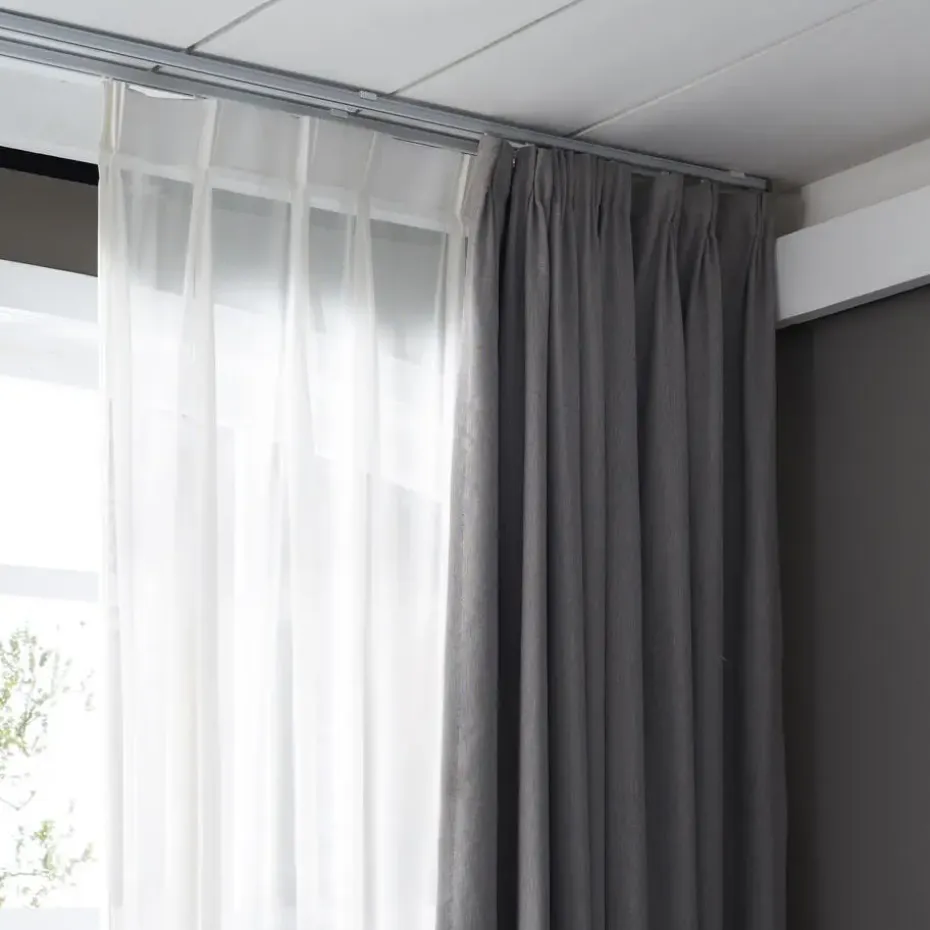 Gordijnrail - uitschuifbaar - van 145 tot 270 cm - aluminium - gebroken wit