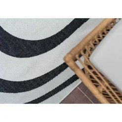 Interieur05 Buitenkleed Swirl Zwart - 340 x 240 cm
