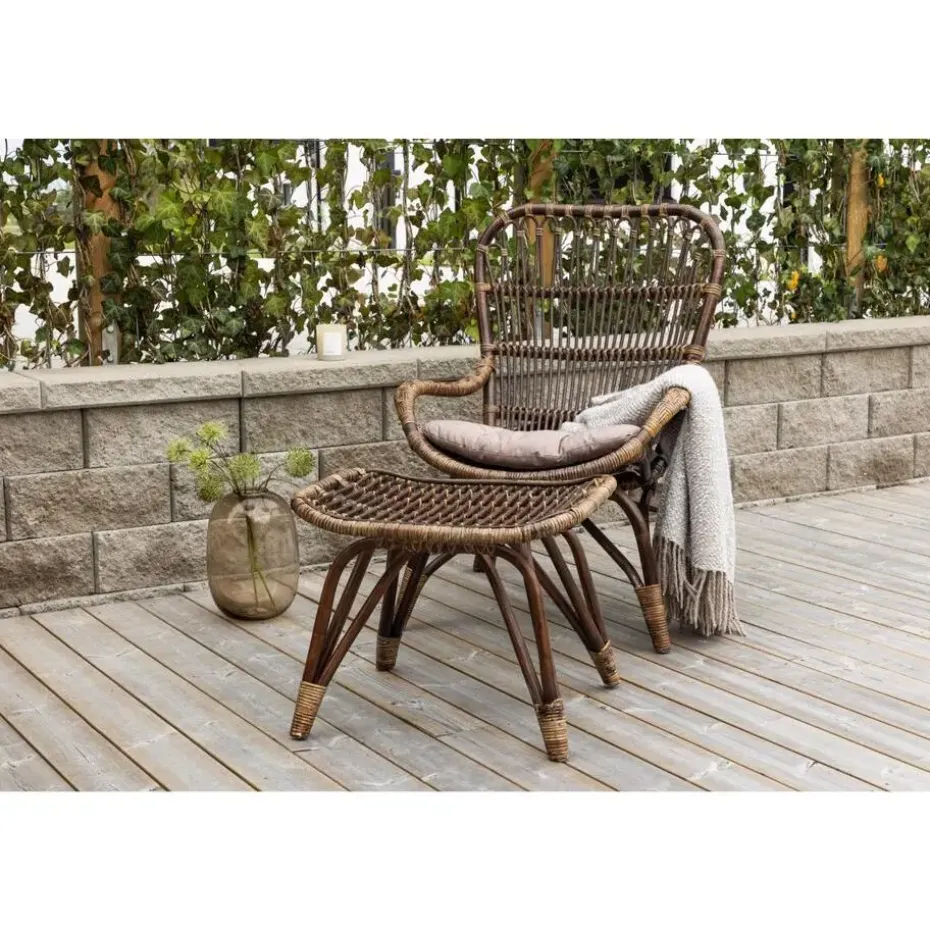 Svea - Leila loungestoel - donker walnoot - rattan